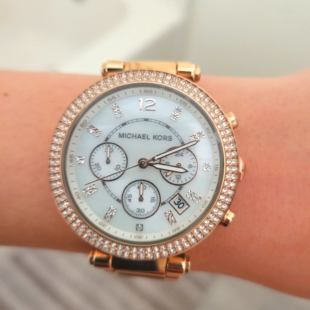 Michael kors rose gold watch